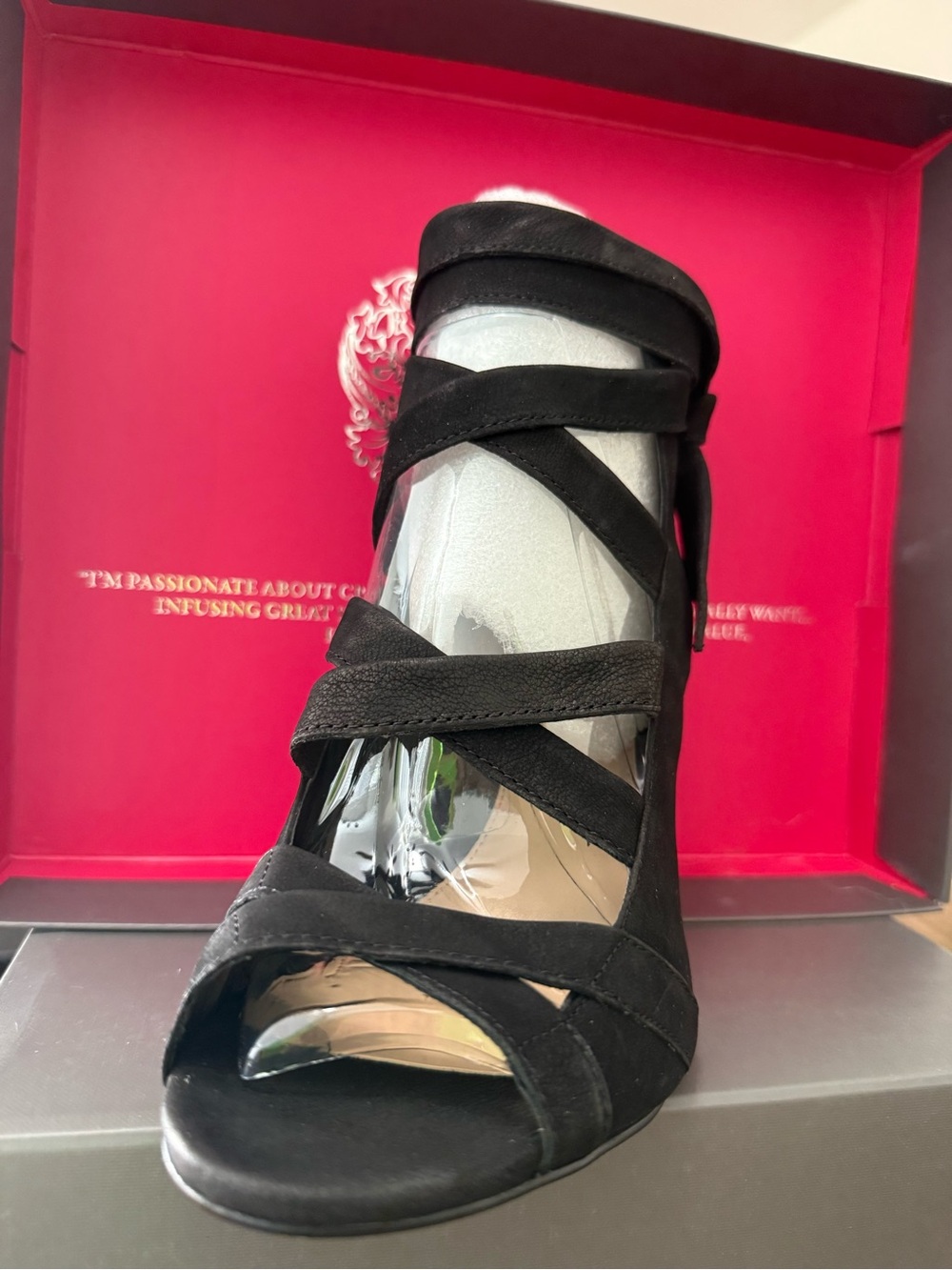 Vince Camuto - NIB - Sammson - 9.5M
